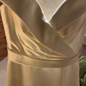 Brand New Oleg Cassini- Modern/Classic Style